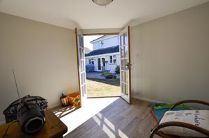 Photo 18- click for photo gallery